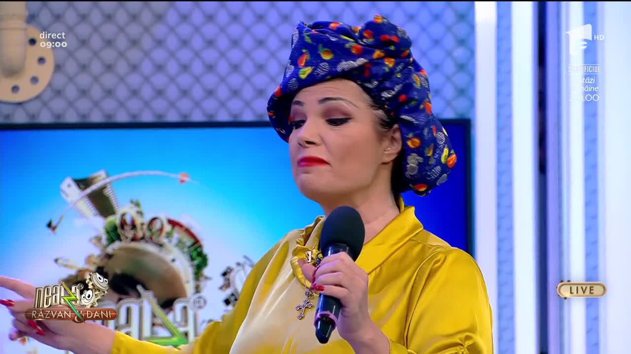 Ozana Barabancea c&acirc;ntă, LIVE la Neatza cu Răzvan și Dani, melodia "Ochii tăi și-a mea dorință"