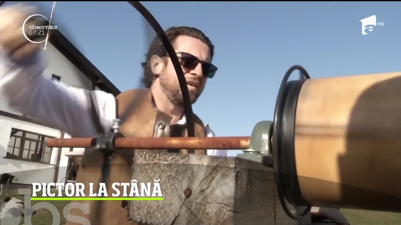 Un pictor din Bucureşti a renunţat la pensule şi şevalet şi s-a retras la o st&acirc;nă din Cluj