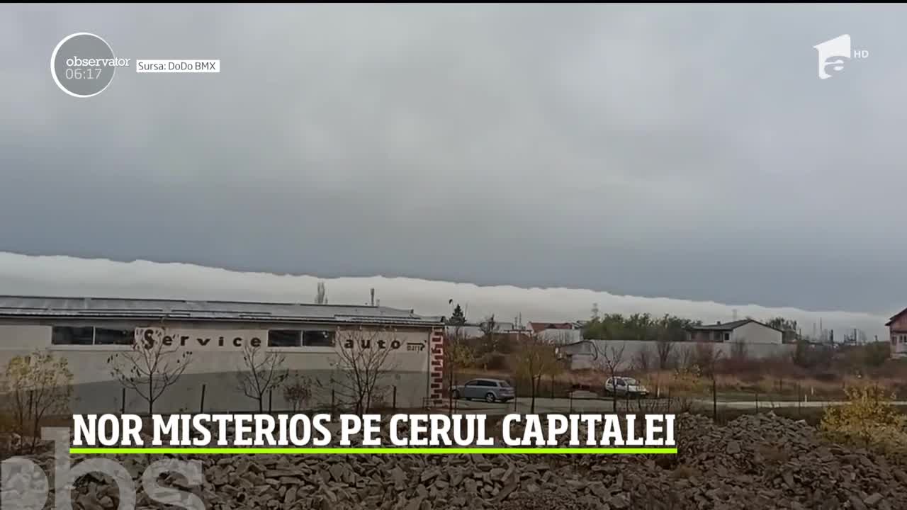 Fenomen spectaculos şi extrem de rar pe cerul Capitalei! Bucureştenii au surprins un nor uriaş, ca un val de mare