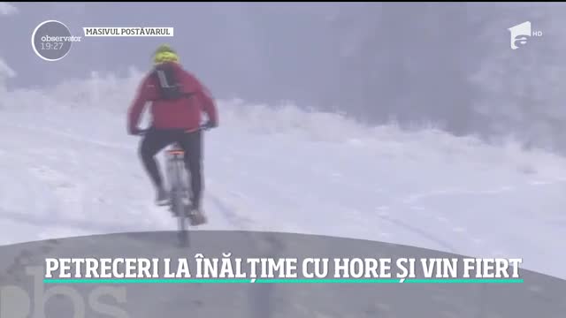 Petreceri la &icirc;nălțime cu hore și vin fiert. Ninsorile vor pune stăp&acirc;nire pe mare parte din ţară