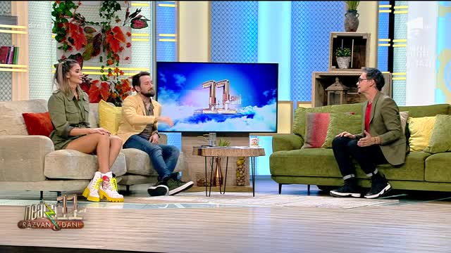 Neatza cu Răzvan și Dani. Necunoscute sunt căile Internetului! Online-ul și maneaua, marile "iubiri" ale lui Dani Oțil: Mă transform &icirc;n bunica mea! Credeam că sunt tare &icirc;n domeniu, dar nu &icirc;nțeleg chiar tot