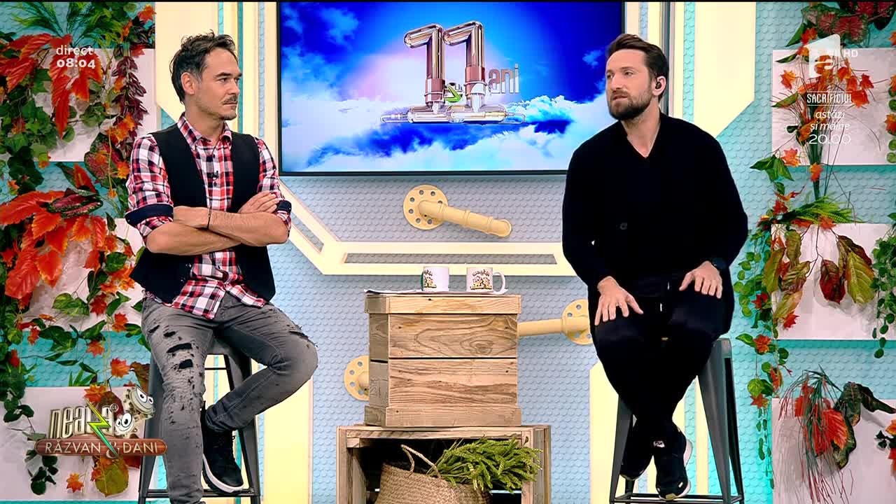 Neatza cu Răzvan și Dani. Ramona, ai să ne dai o veste? Dani Oțil: O fi de la detox sau o fi gravida? La ultima ședință a ieșit de șase ori la toaletă!