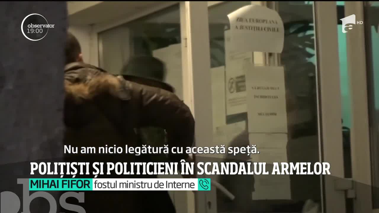 Arme mortale obţinute ilegal &icirc;ntr-o reţea care a adunat oameni de afaceri, poliţişti şi politicieni. Un judeţ &icirc;ntreg a fost decapitat de DIICOT