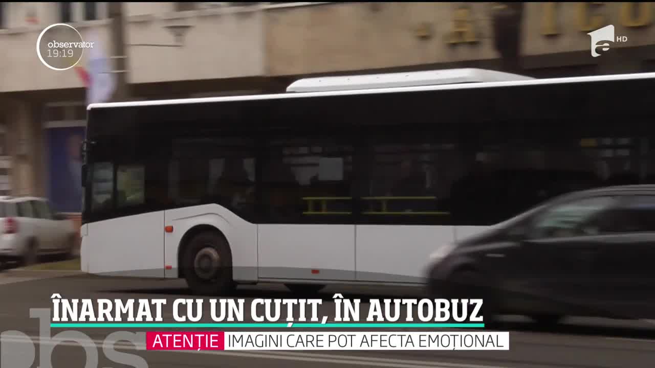 Un bărbat a ameninţat cu un cuţit mai mulţi călători aflăţi &icirc;ntr-un autobuz &icirc;n Brăila