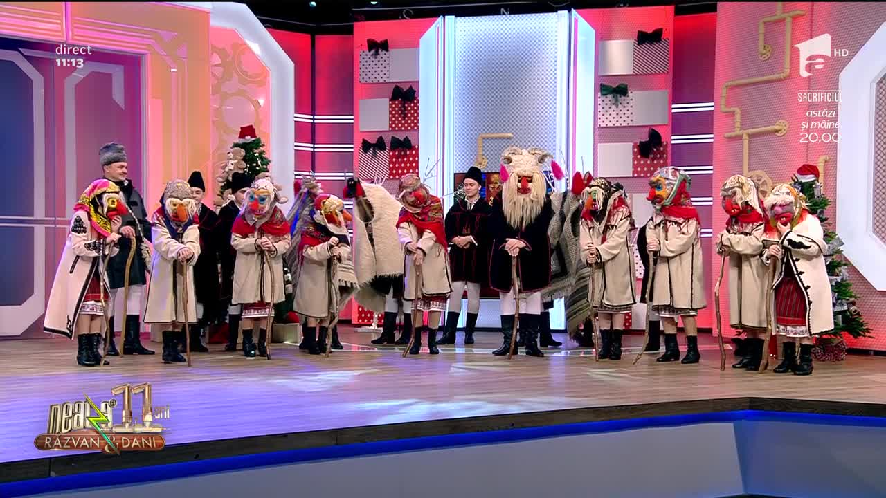 Ansamblul Folcloric "Codrii Neamţului" a fost invitat &icirc;n platoul de la Neatza cu Răzvan şi Dani