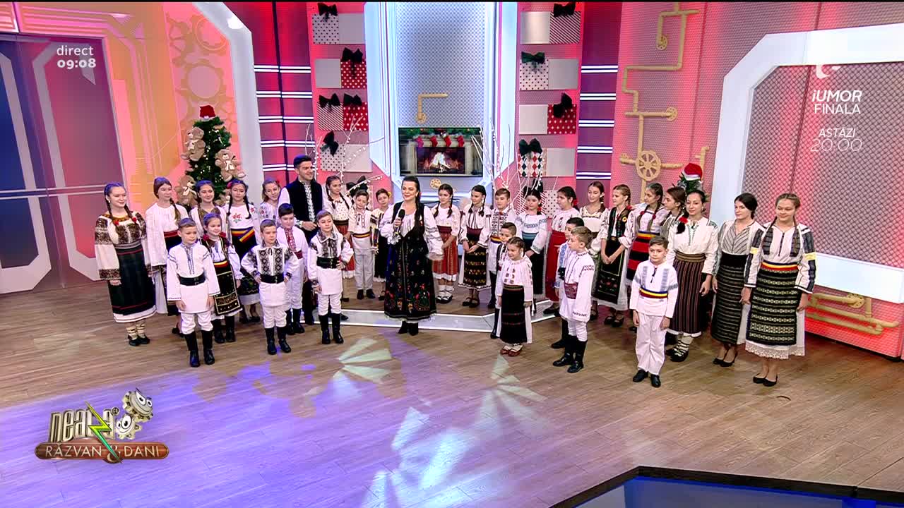 Neatza cu Răzvan și Dani. Mărioara Man Gheorghe, Grigore Gherman și Grupul Folcloric Mlădițe Ilfovene c&acirc;ntă colindul Trei păstori