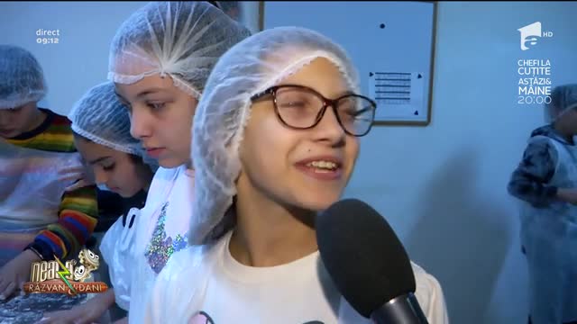 Neatza cu Răzvan și Dani. Atelierul de copt p&acirc;ine pentru copii
