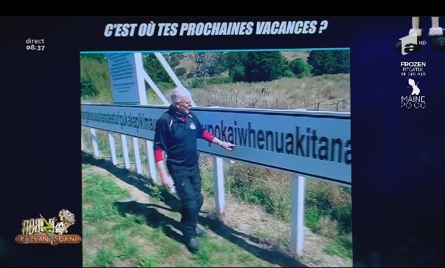 Smiley News - Neatza cu Răzvan și Dani. Localitatea cu cel mai lung nume din lume vs.mesterul Dorel