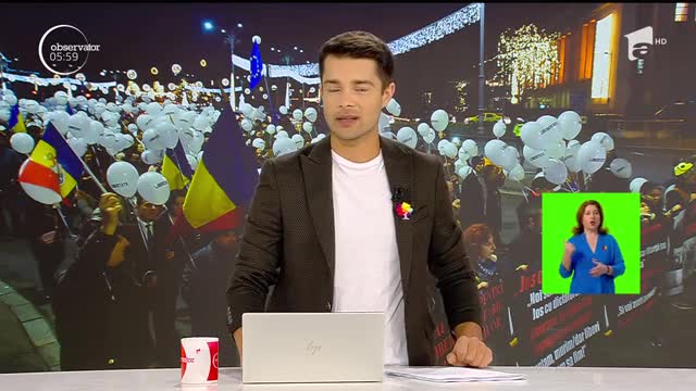 Marş impresionant &icirc;n memoria victimelor Revoluţiei. Peste 1000 de oameni au mers &icirc;n locurile cele mai importante din Capitală