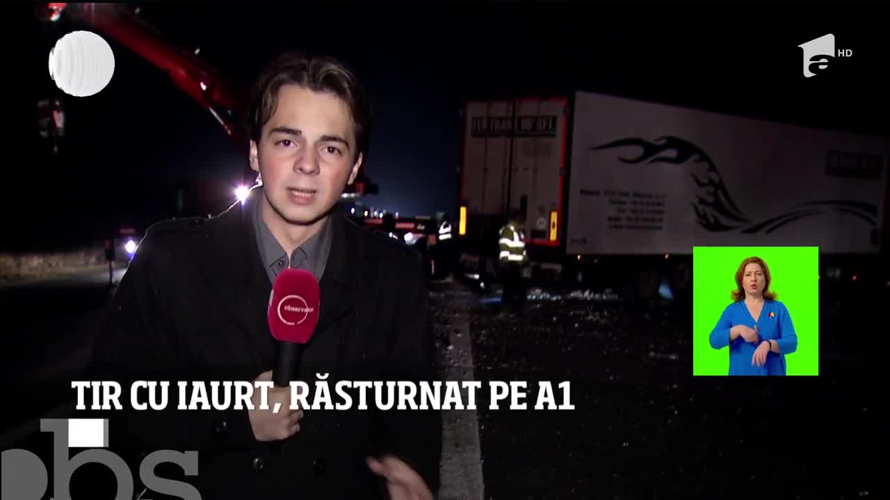 Un TIR &icirc;ncărcat cu 18 tone de iaurt s-a răsturnat azi-noapte pe autostrada A1