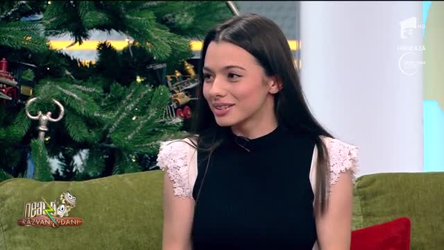 Laura Bretan, colind de Crăciun, la Neatza cu Răzvan și Dani: Silent Night