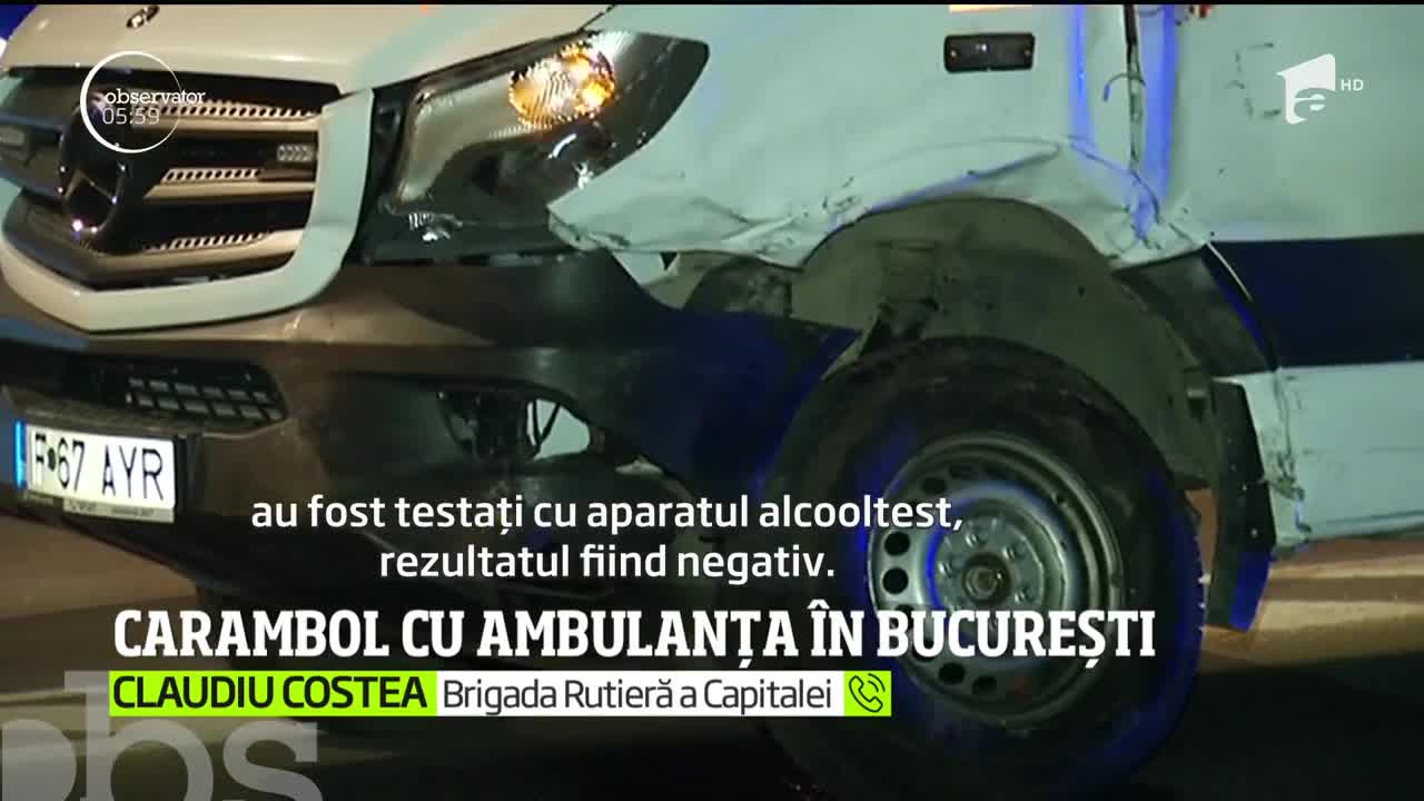 Accident rutier grav &icirc;n centrul Capitalei. O ambulanţă care transporta un pacient a fost lovită, &icirc;ntr-o intersecţie, de un microbuz de persoane