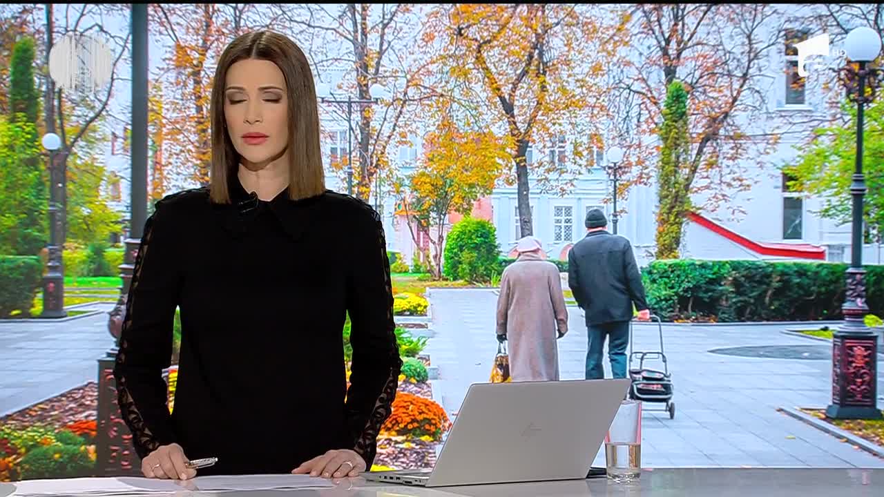 Pensii &icirc;nt&acirc;rziate, coadă la CAR