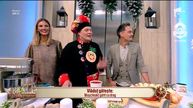 Rețeta Zilei - Neatza cu Răzvan şi Dani. Mușchiuleț de porc cu păstr&acirc;rnac și sos delicios de roșii