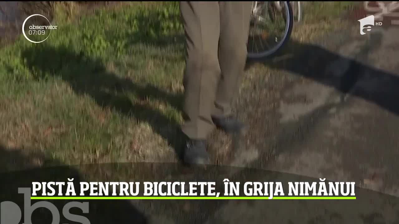 Singura pistă de biciclete care leagă Rom&acirc;nia de Serbia, lăsată de izbeliște