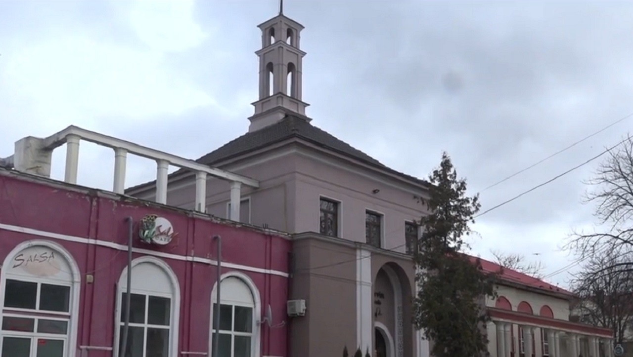 Restaurantul Corvinul din Hunedoara, de la gloria comunismului la uitare