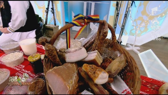 Bunătăți ca la mama acasă. Platoul de la Neatza cu Răzvan şi Dani, invadat cu produse tradiționale