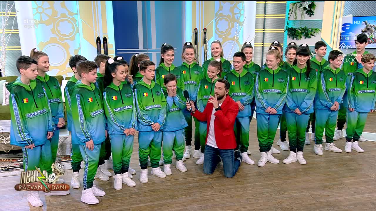 Trupa Aqua Dance by Estrada Studio a făcut show &icirc;n platoul de la Neatza cu Răzvan şi Dani!
