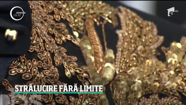 Maşina &icirc;ncrustată &icirc;n peste un milion de cristale, pregătită să ducă primii miri către altar