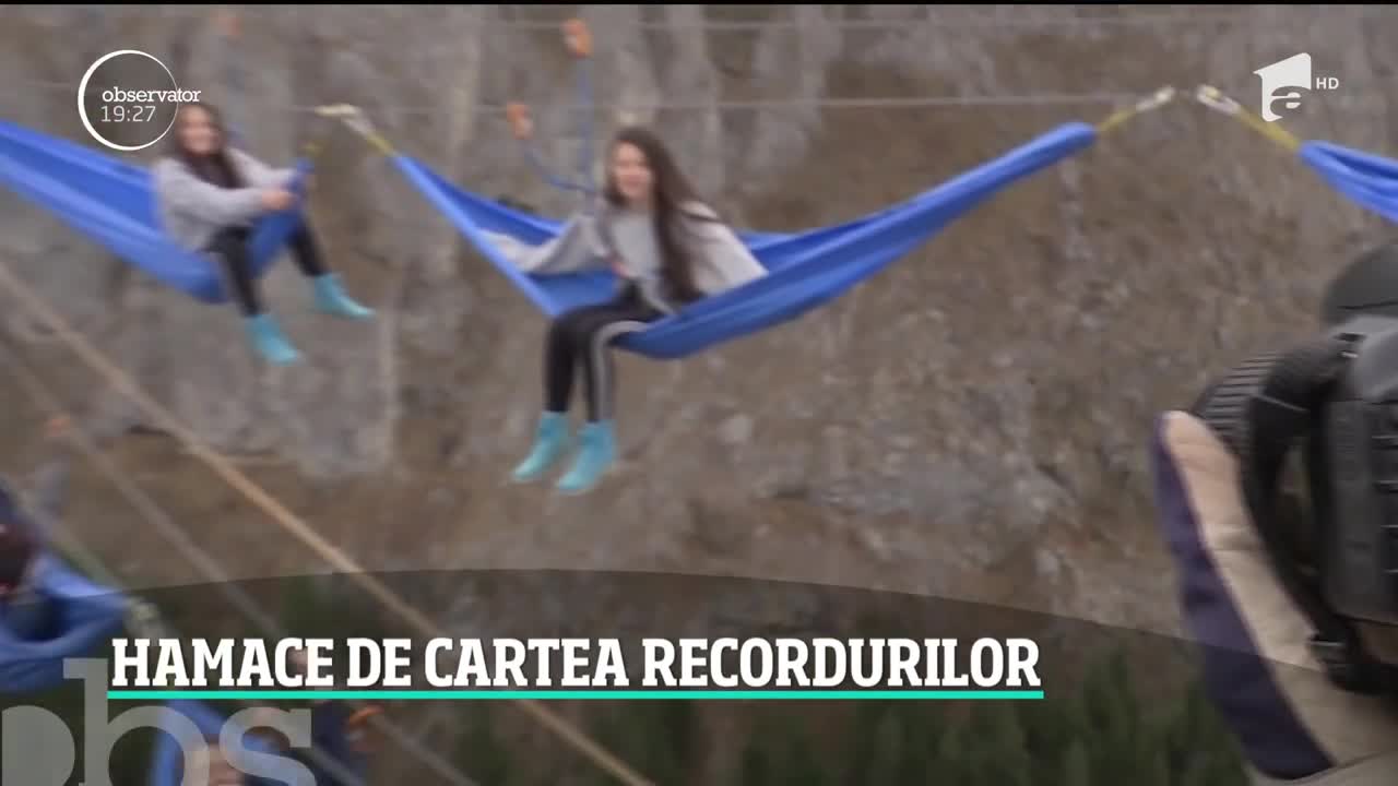 &Icirc;n hamac la 200 de metri deasupra solului. Unde puteţi trăi o astfel de experienţă extremă