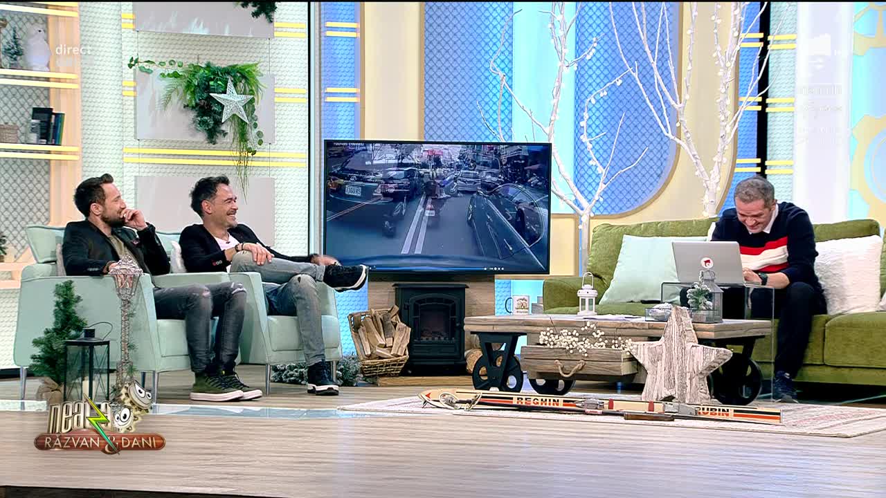 Smiley News - Neatza cu Răzvan și Dani. Un cățel merge pe s&acirc;rmă legat la ochi