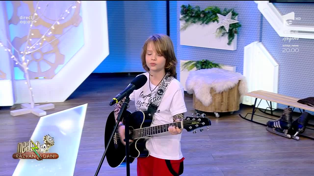 Neatza cu Răzvan și Dani. David Alexandru Dobrincu c&acirc;ntă melodia Photograph