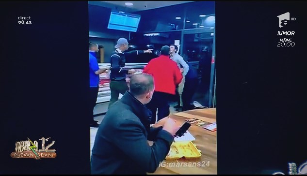 Smiley News - Neatza cu Răzvan și Dani. Bătaia din fast food, br&acirc;nza la promoție și filmul indian