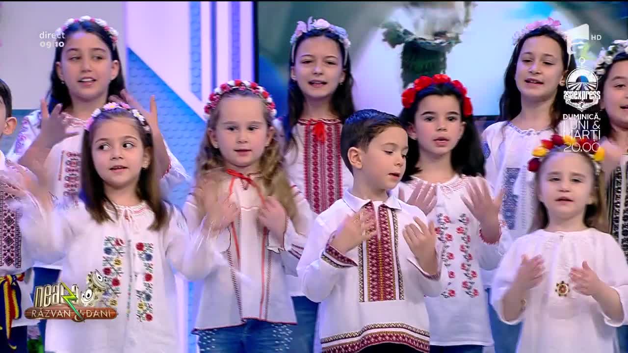 Grupul Vocal "Lilliput" c&acirc;ntă, la Neatza cu Răzvan și Dani, melodia: Vine primăvară