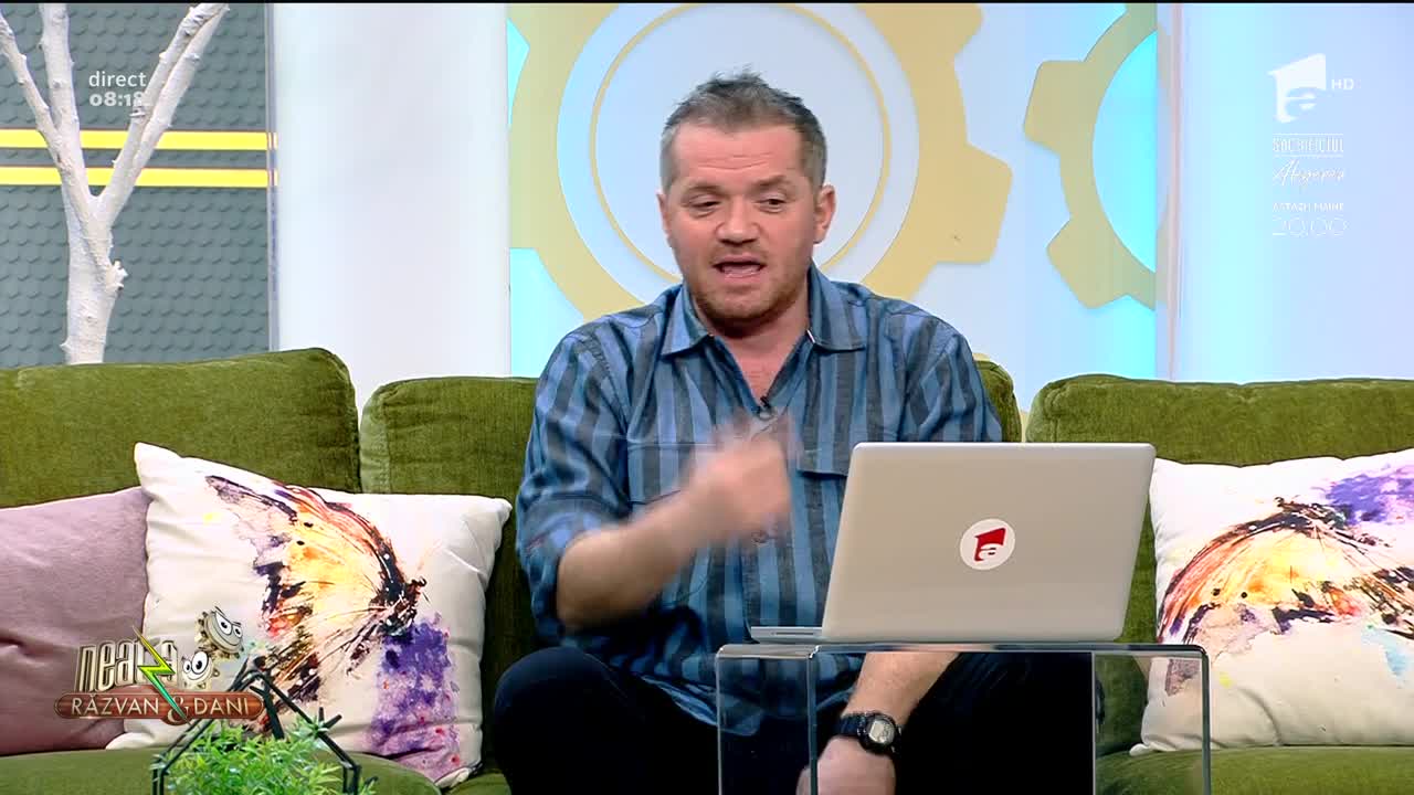 Smiley News - Neatza cu Răzvan și Dani. China a trimis o armată de rațe &icirc;mpotriva lăcustelor din Pakistan