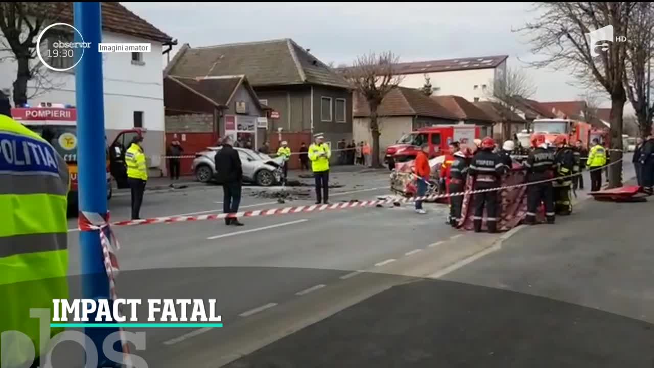 Imagini de groază arată c&acirc;t de subţire este linia dintre viaţă şi moarte pe şoselele din Rom&acirc;nia. Ca să evite un taximetrist, un bărbat a tras de volan p&acirc;nă a ajuns pe contrasens