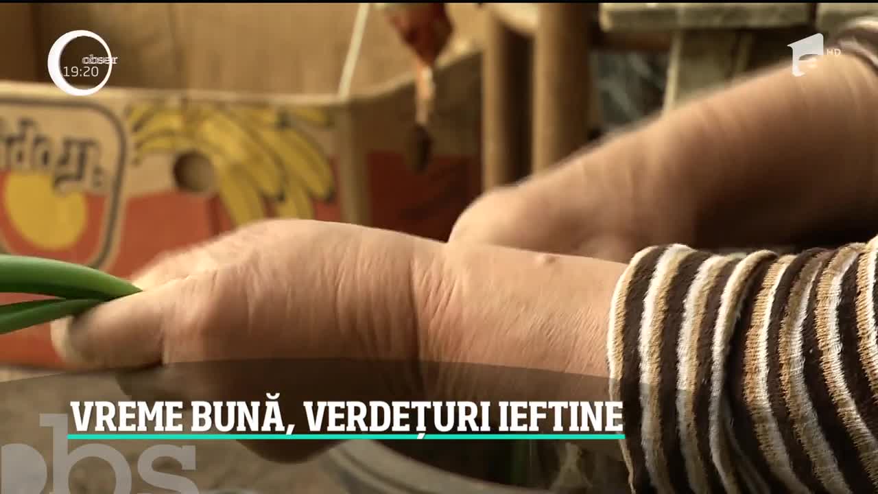 Vreme bună, verdețuri ieftine! Trufandalele sunt la mare căutare &icirc;n piețe