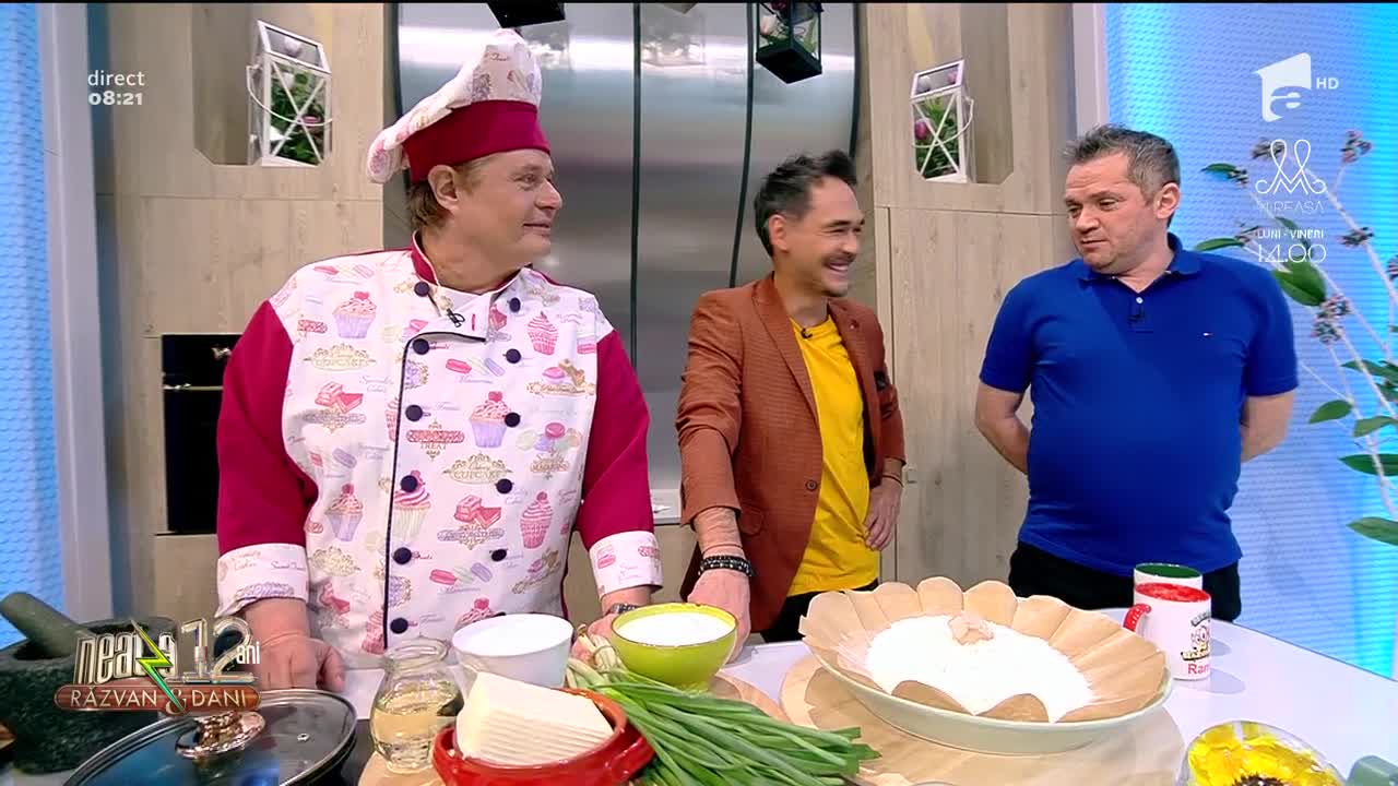 Langoși cu br&acirc;nză sărată. Rețeta lui Vlăduț de la Neatza cu Răzvan şi Dani