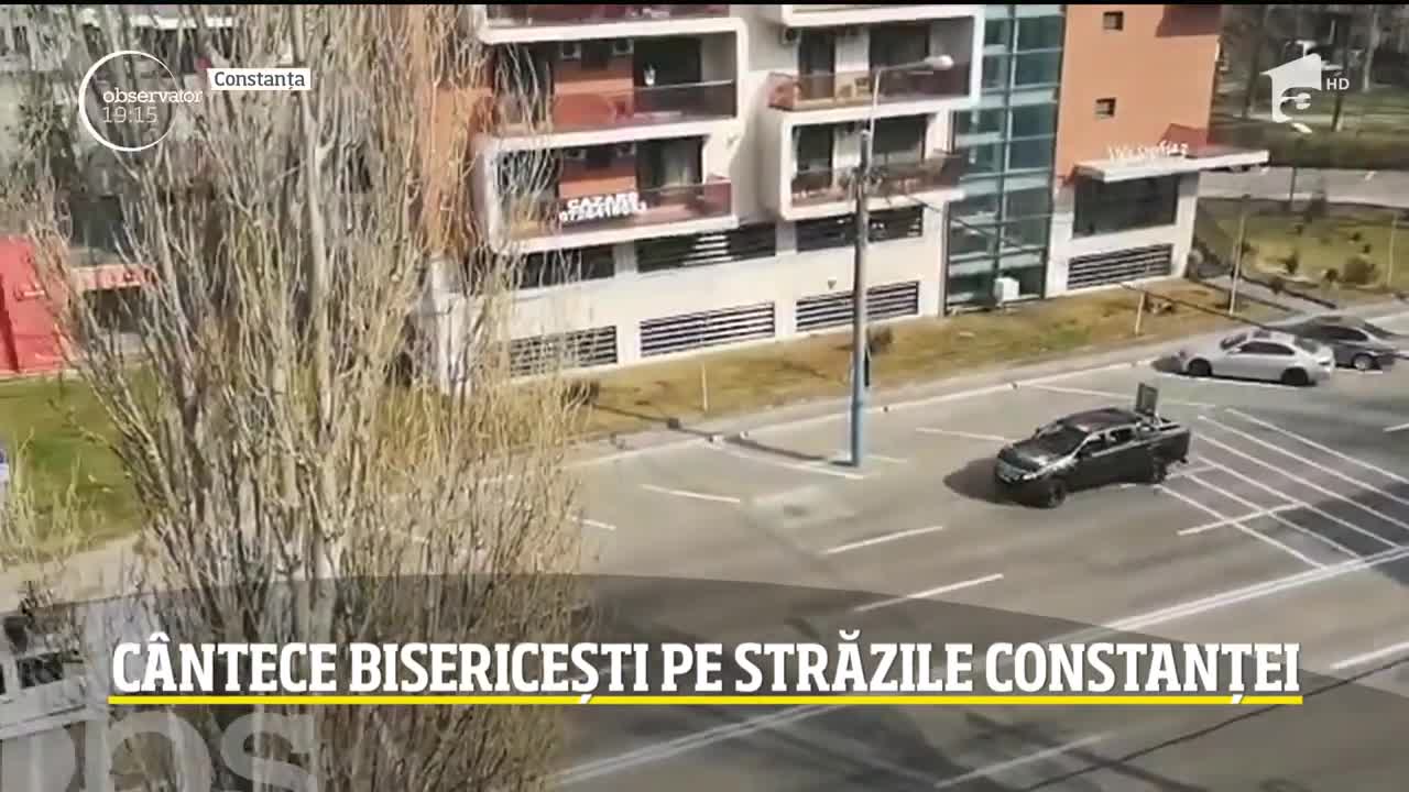 C&acirc;ntece bisericeşti au răsunat &icirc;n Constanța prin megafoanele a două autovehicule care s-au plimbat prin centrul oraşului