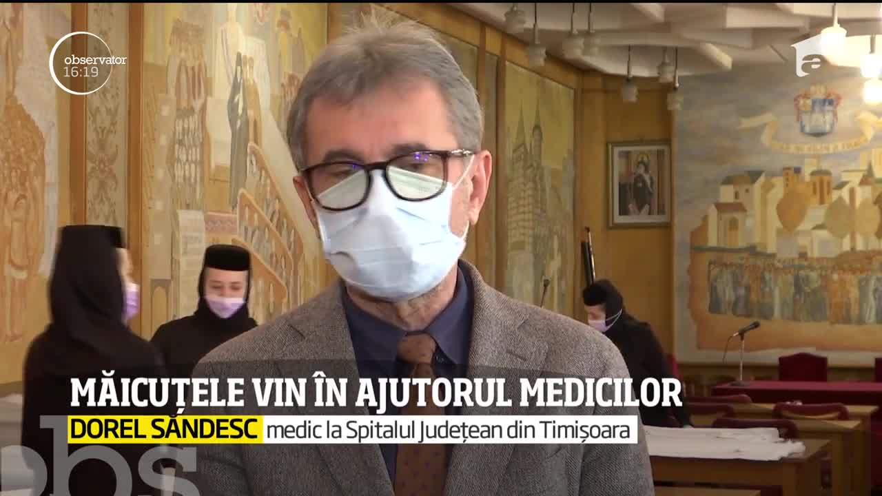 Măicuţele de la Mitropolia Banatului vin &icirc;n ajutorul medicilor. Lucrează la confecţionarea a mii de cearceafuri şi prosoape pentru bolnavii confirmaţi cu coronavirus
