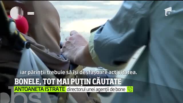 Rom&acirc;nii &icirc;şi fac singuri curăţenia de sărbători