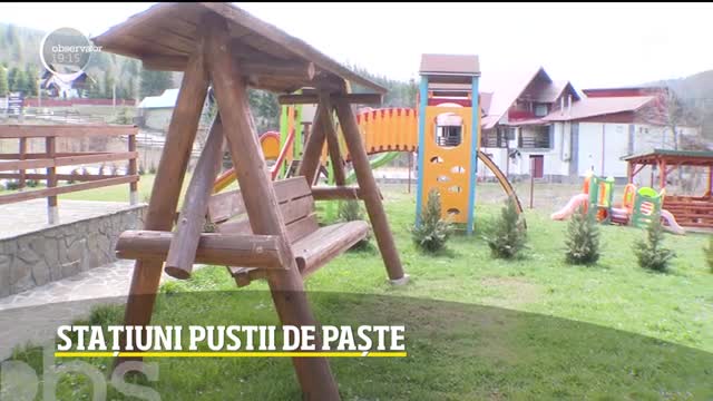 Toată ţara e pustie. &Icirc;n staţiunile de la mare sau de la munte este totul &icirc;nchis