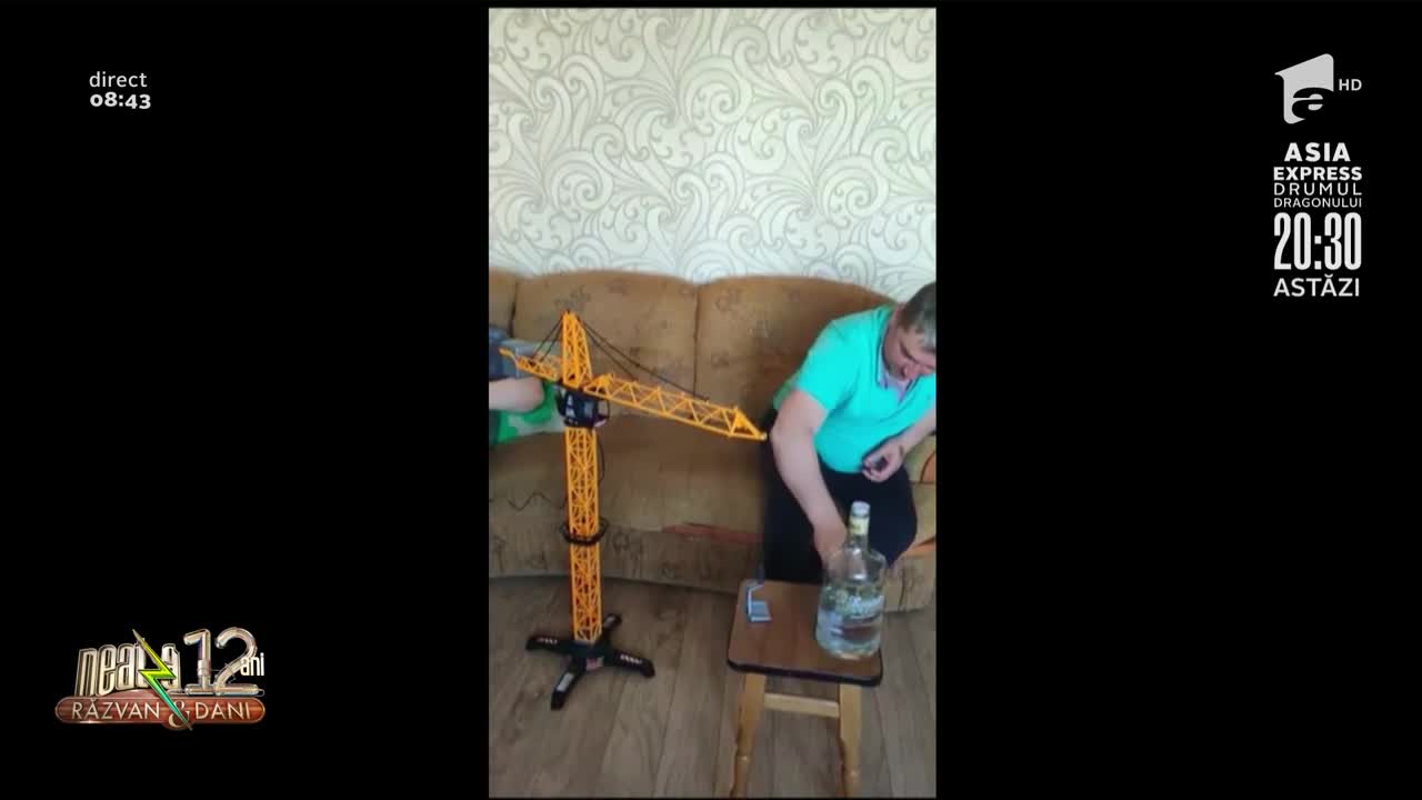 Smiley News: Cum se păstrează distanță socială &icirc;n casă