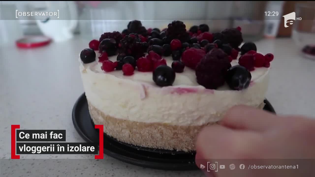 Ce mai fac vloggerii &icirc;n zolare
