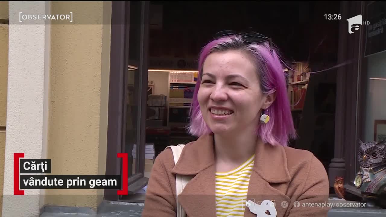 Cărți v&acirc;ndute prin geam