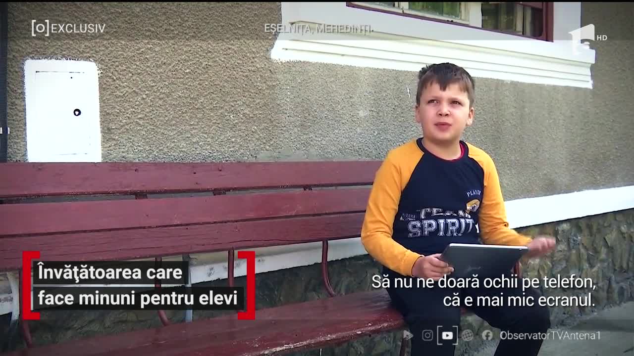 Ministrul Educaţiei &icirc;nt&acirc;i promite digitalizarea &icirc;nvăţăm&acirc;ntului, apoi caută soluţii pentru implementarea tehnologiei. De unde speră să obţină finanţare