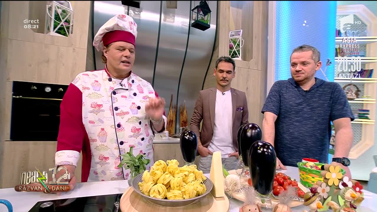 Reţeta lui Vlăduţ: Tăiței cu vinete