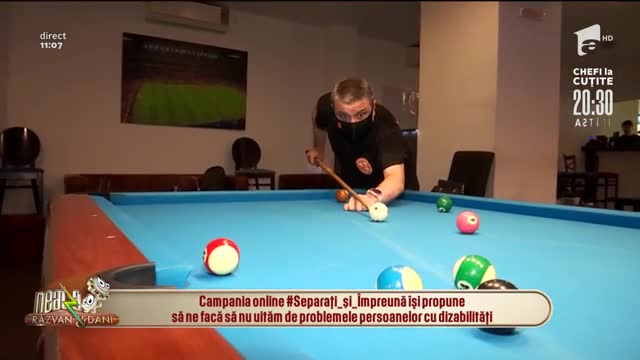 Campionii &icirc;n scaun rulant la biliard