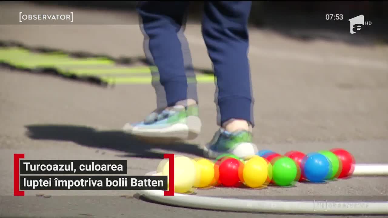 Mai multe clădiri-simbol din Bucureşti, iluminate turcoaz &icirc;n semn de solidaritate cu pacienţii bolii Batten