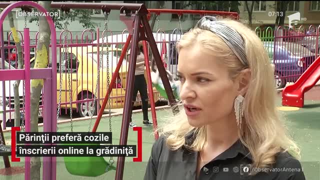 Părinții preferă cozile &icirc;nscrierii online la grădiniță