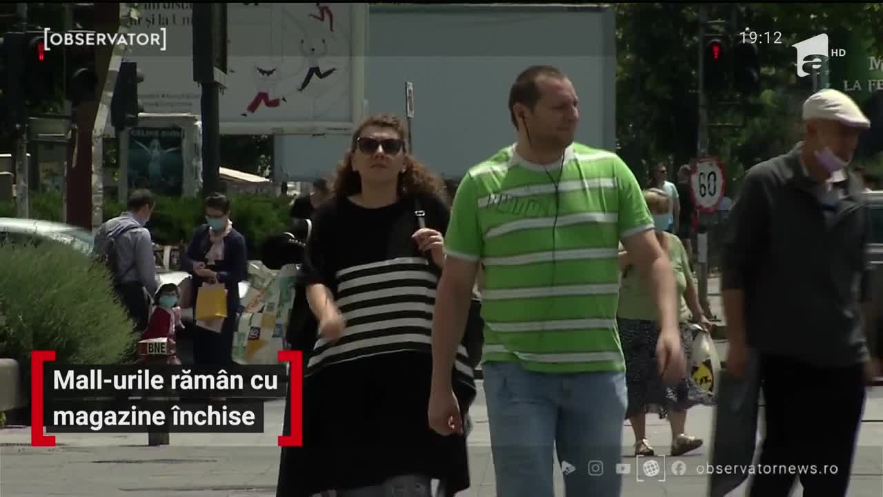 Unele mall-uri răm&acirc;n cu magazinele &icirc;nchise