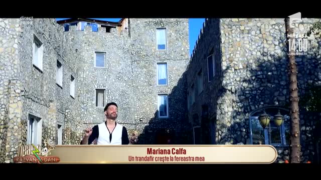 Maria Calfa c&acirc;ntă melodia Un trandafir crește la fereastra mea, la Neatza cu Răzvan și Dani