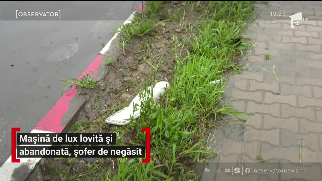 Un şofer şi-a abanondat maşina de lux pe un bulevard din Mamaia, după ce a intrat cu ea &icirc;ntr-un st&acirc;lp