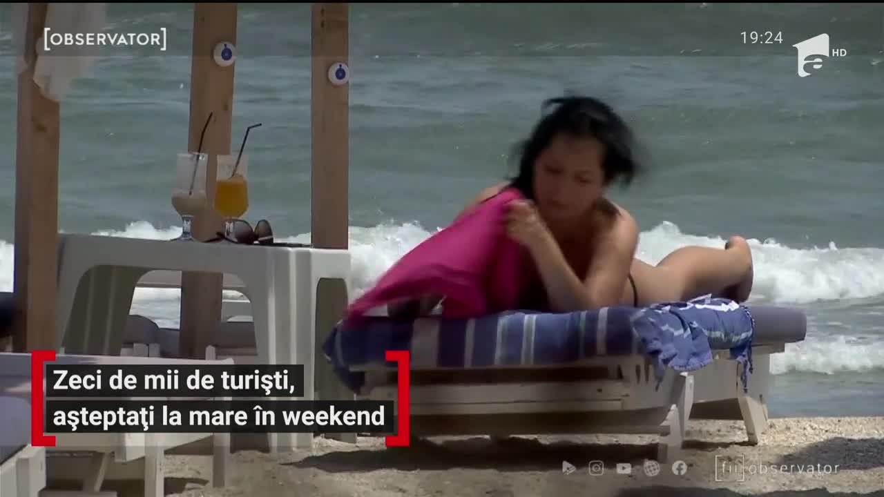 Zeci de mii de turiști, așteptați la mare &icirc;n weekend