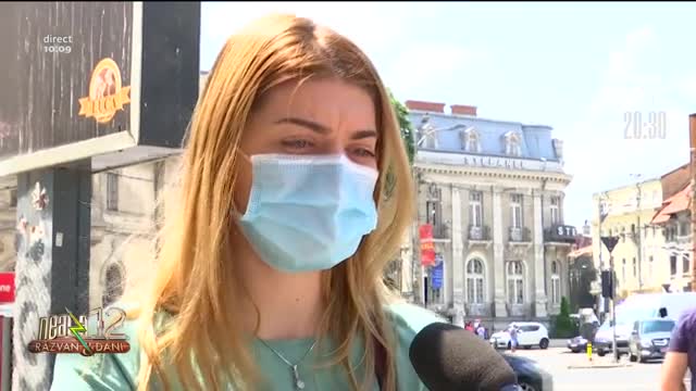 Cum sunt influenţaţi rom&acirc;nii de postările vedetelor de pe rețele de socializare