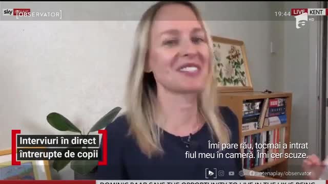 Doi copii au ţinut morţiş să fie vedete &icirc;n interviurile pe care le dădeau mamele lor